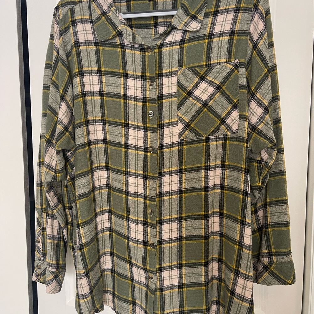 Torrid Green Plaid Button Down Shirt Size 4 | Olive Yellow Flannel Oversized Top